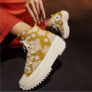 Converse Run Star Hike Platform Tonal Embroidery Sneakers Size 9 Women’s